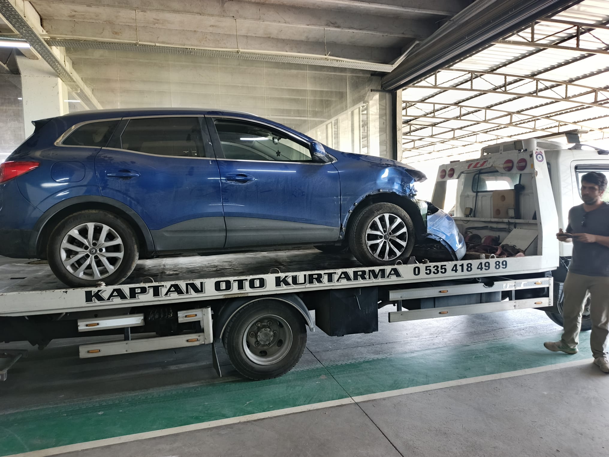 Efeler oto kurtarma hizmeti